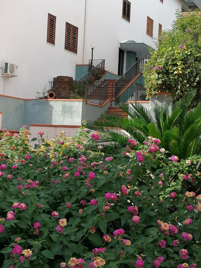 Oltremare Taormina Letojanni Apartment Bagian luar foto
