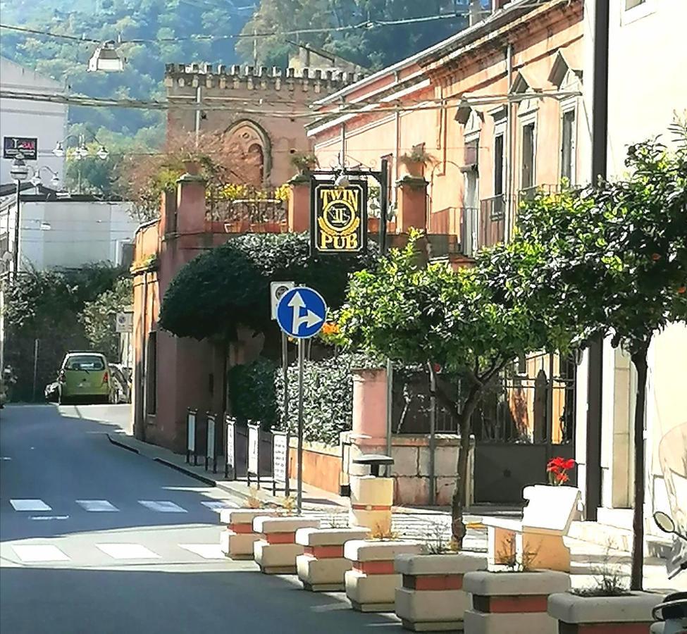 Oltremare Taormina Letojanni Apartment Bagian luar foto