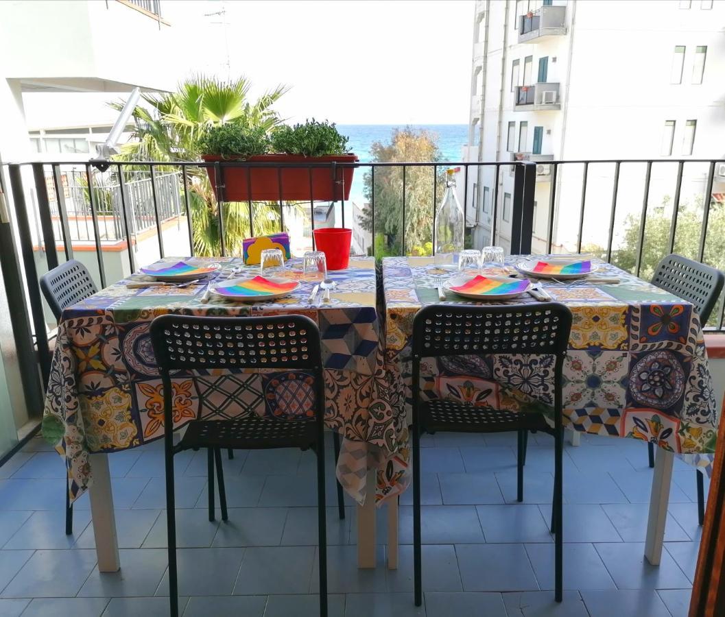 Oltremare Taormina Letojanni Apartment Bagian luar foto